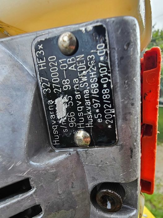 Храсторез HUSQVARNA 327 HE3. Ножица за Жив Плет.