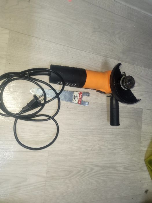 Продам угловая шлифовальная