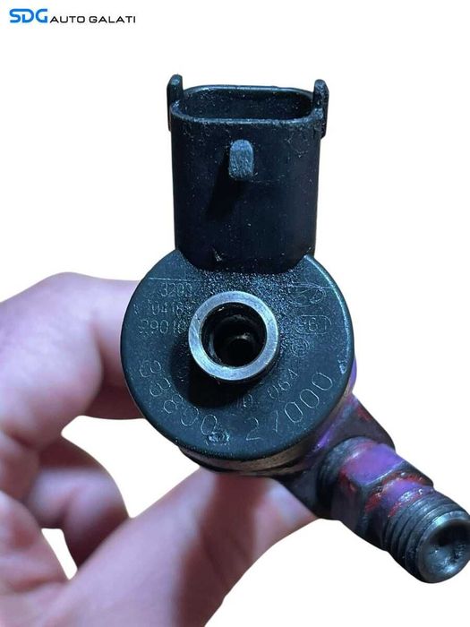 Injector Injectoare Verificate pe Banc cu Fisa Hyundai Matrix 1.5 CRDI 2001 - 2010 Cod 33800-27000 0445110064 [B4132]