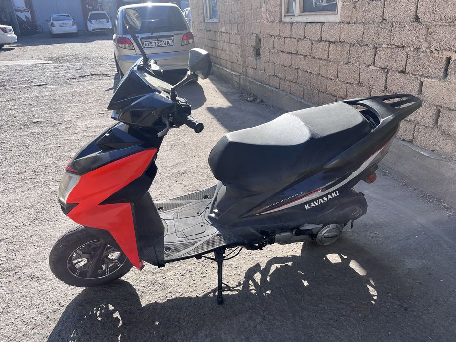 Скутер Kavasaki 150 кубов
