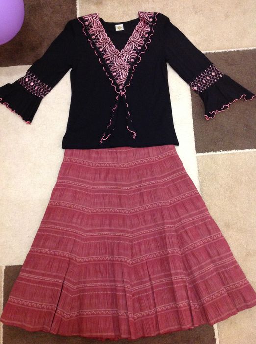 Красивый наряд,размер 44-46