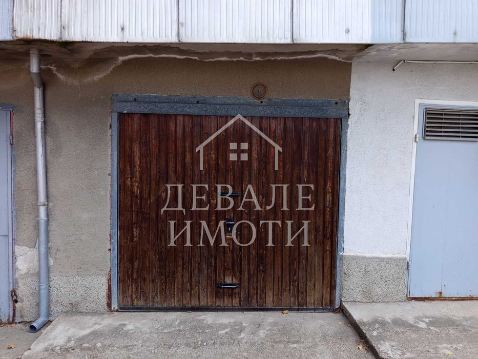 Просторен Четиристаен Апартамент