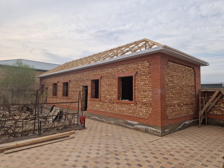 Строительная бригада из Узбекистана