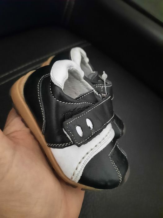 Ботики и кроссовки детские