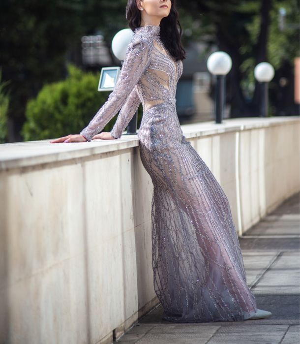 Бална рокля на Pembe Kenan