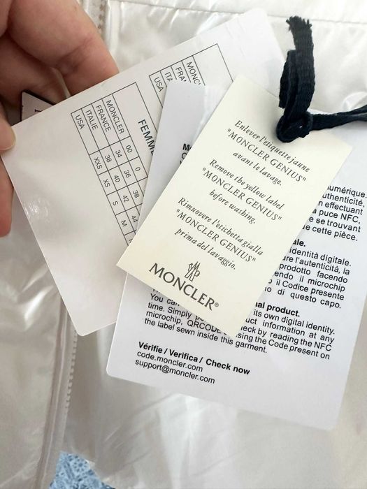 Jacheta scurta de puf pentru dama Moncler