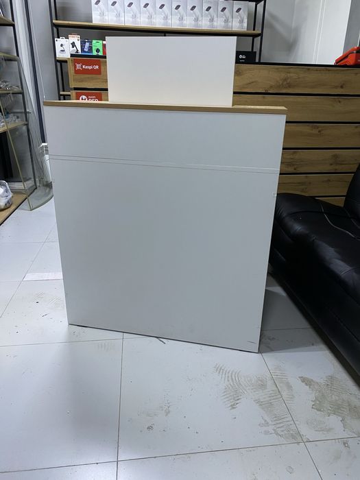 Продам Ресепшн в отличном состоянии