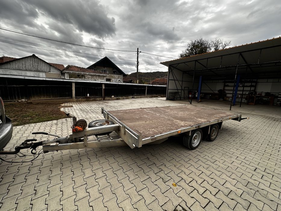 Vand Platforma/Trailer Eduard 2.700 kg