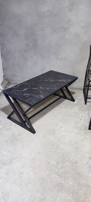 Журнальный столик в стиле лофт