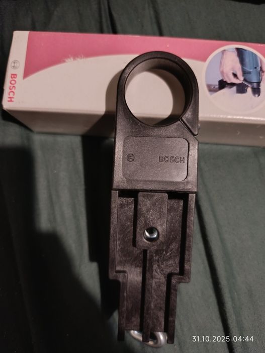 Държач Bosch за бормашина с отвор  43 mm