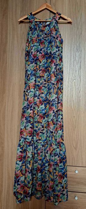Junona рокля, дълга, размер 38, чисто нова, цената не се преговаря.