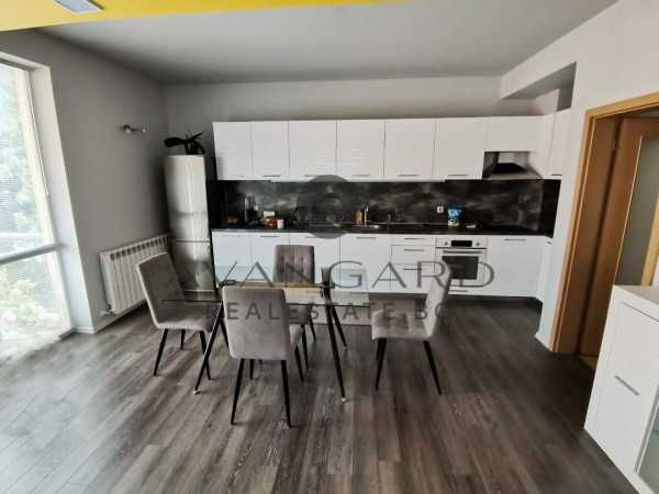 Продава се Тристаен апартамент в Пловдив, Център - 103 кв.м за 2428 €/кв.м - Снимка #2