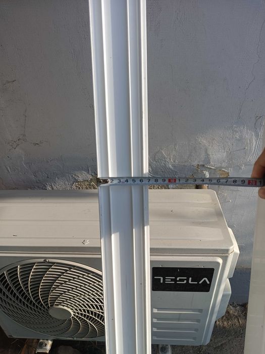 90 -градусови ъглови колони за дограма