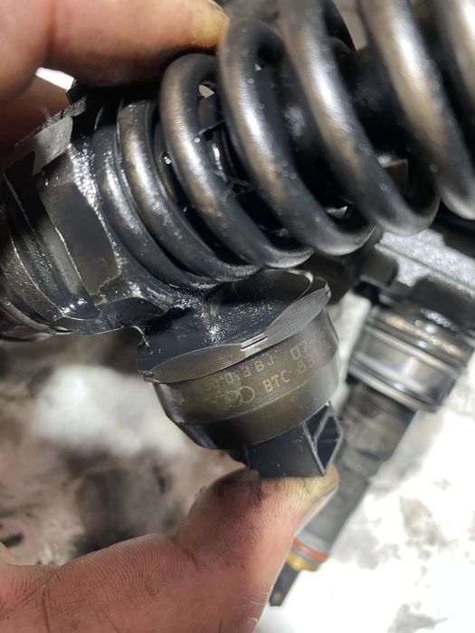 Injectoare Audi A4 B7 2.0 tdi BPW