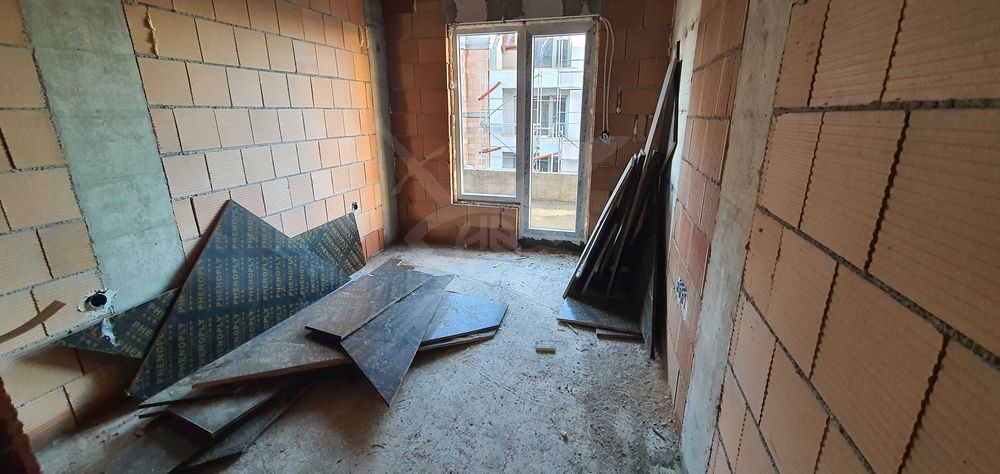 Продава се Тристаен апартамент в Пловдив, Христо Смирненски - 109 кв.м за 1216 €/кв.м - Снимка #2