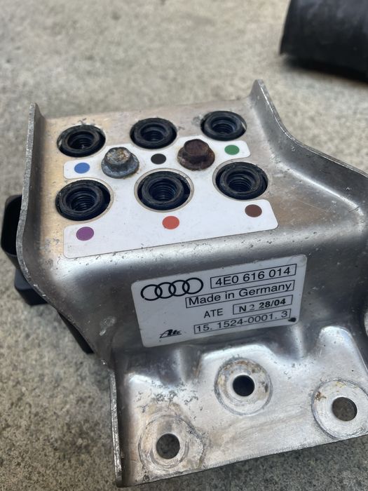 Въздушно Окачване AUDI A8 D3