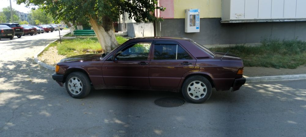 Продам мерседес 190Е