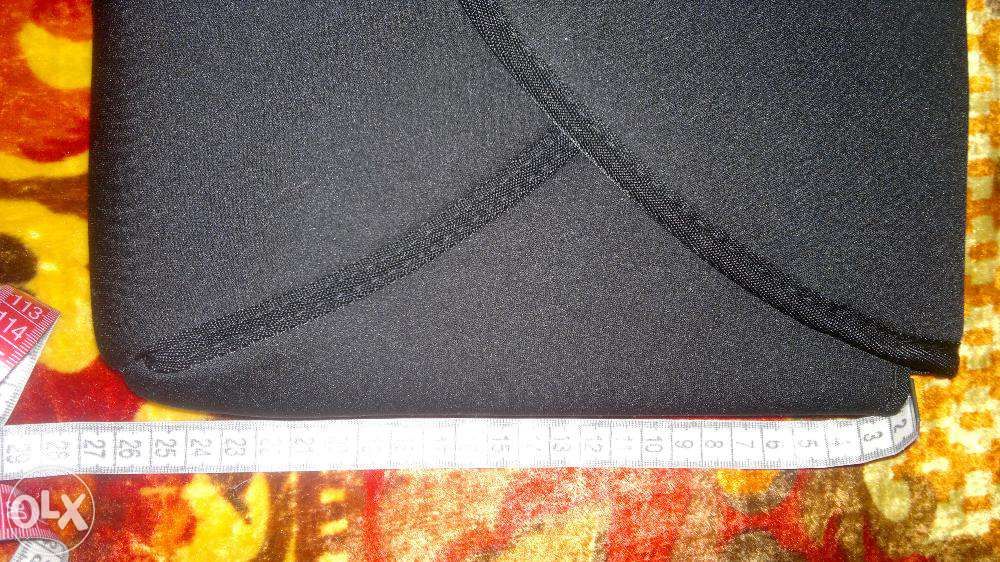 Husa gentuta iPad/tableta/laptop diag.36 cm, cu maner soft, noua