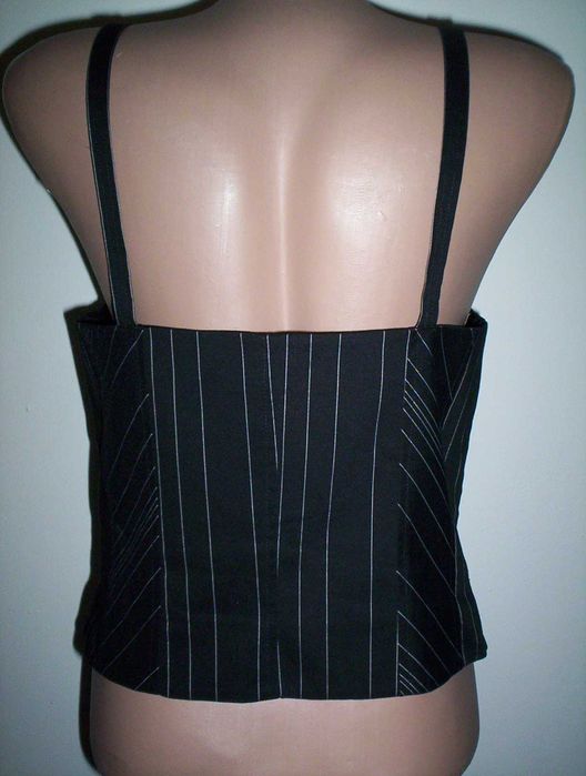 Vestuta Corset Superb stofa neagra dungi Vesta ilic aplicatii colorate