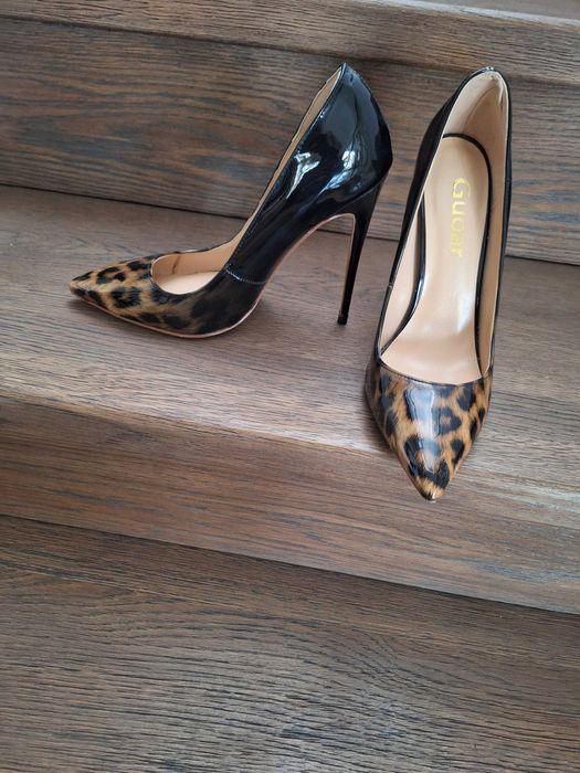 Дамски обувки елегантни токчета