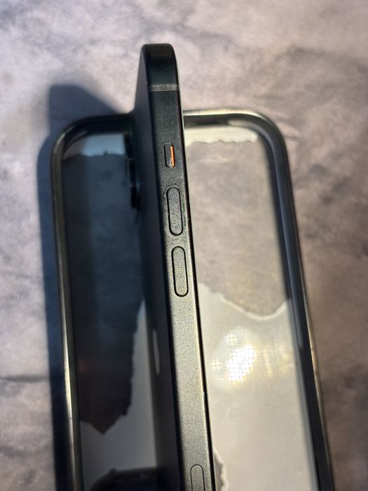 Vând iphone 15 Black 128gb