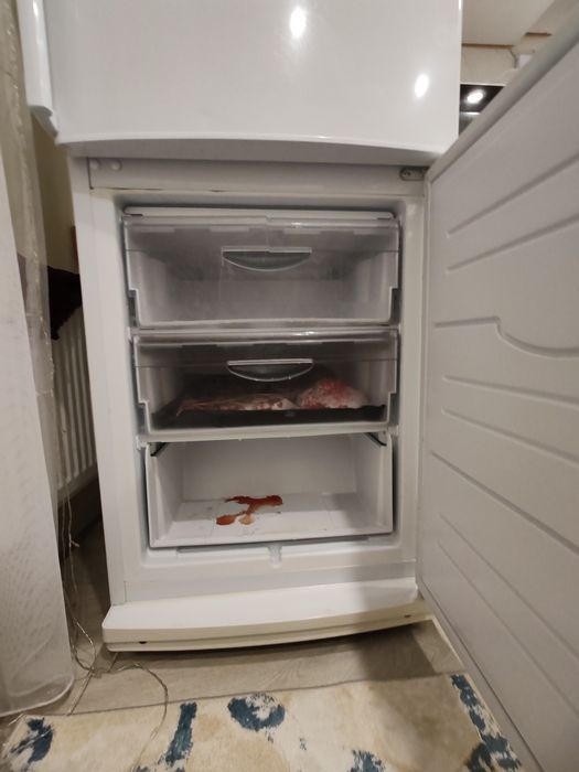 Продам холодильник б/у