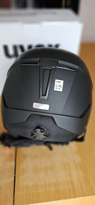 Каска за ски и очила