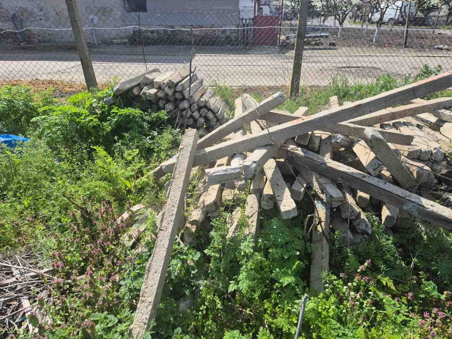 Циментови колове ( парчета )