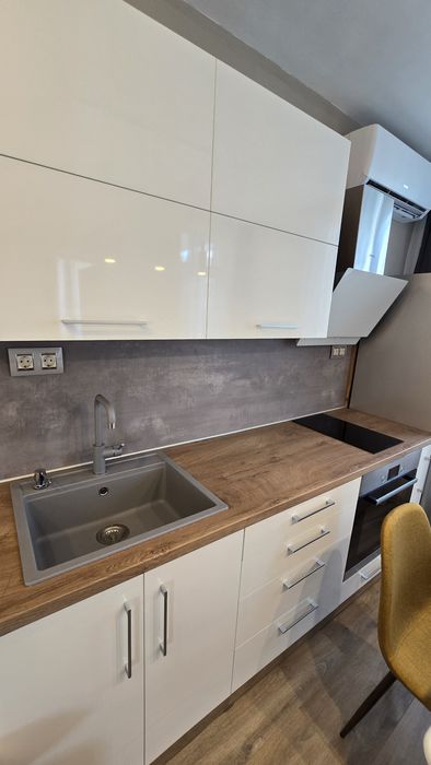 Дава се под наем Тристаен апартамент в Варна, Общината - 70 кв.м за 765 € - Снимка #3