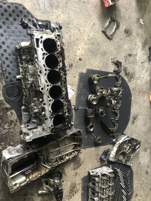 Двигател на части бмв 5 ф10/11 535д 299 ( dvigatel na chasti bmw f10/1