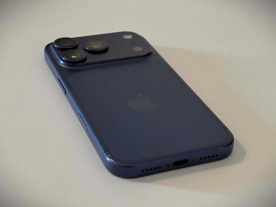 Бартер! iPhone 17 Pro Deep Blue (Син) 100% Батерия. E-Sim
