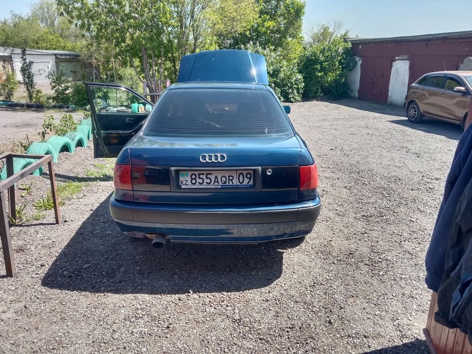 Продам машину Ауди 80 Б4