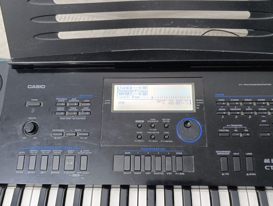 Синтезатор Касио 6200