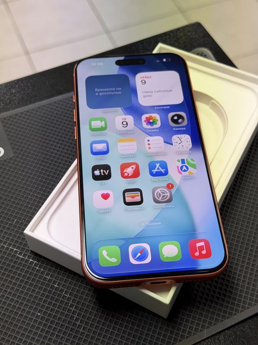 Apple iPhone 17 Pro Cosmic Orange 512GB КатоНов 2г Гаранция