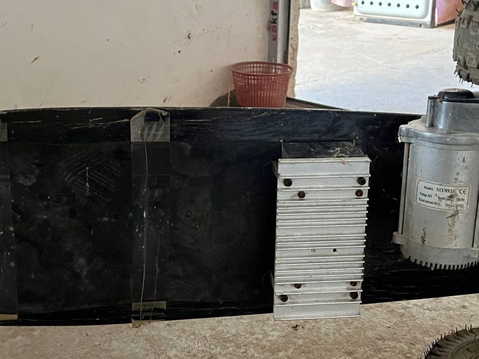 elektron skeyt bord sotilad