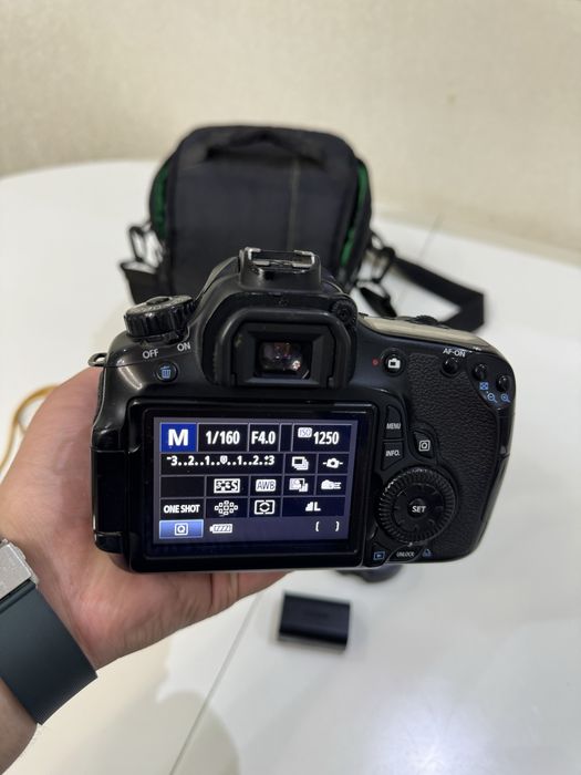 Продаю Canon 60D