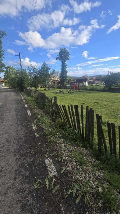 Teren intravilan în satul Valea Siliștii, Aninoasa, jud Argeș