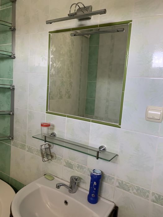 Продается трех комнатная квартира