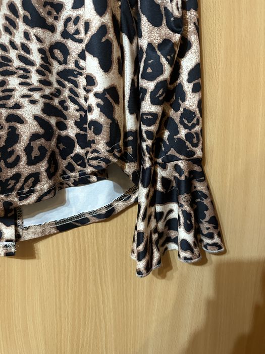 camasa leopard.