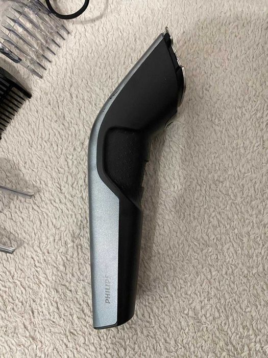 Masina Aparat de tuns ras Phillips HC5630 / 15
