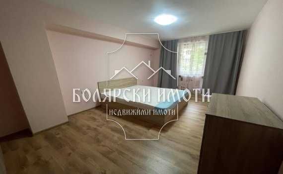 Дава се под наем Тристаен апартамент в Велико Търново, Център - 80 кв.м за 408 € - Снимка #2