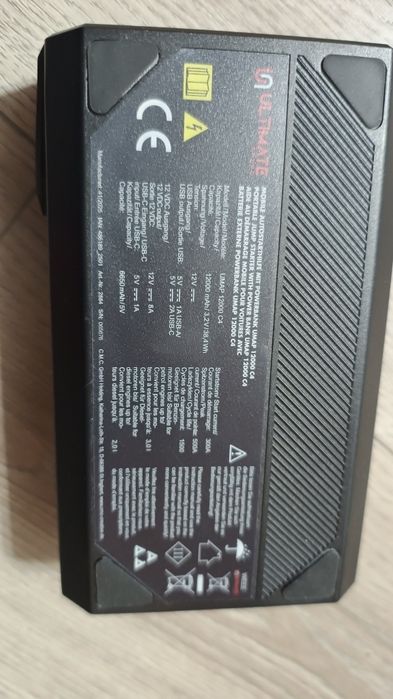 Starter auto 12000 mAh Ultimate Speed că defect
