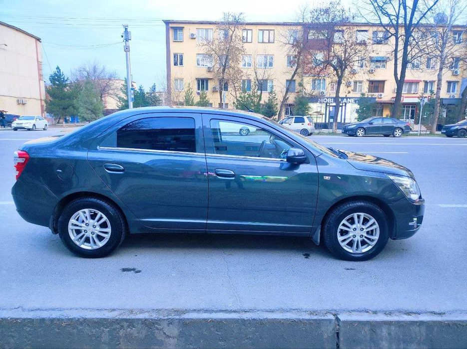 Продаю свою машину, Кобальт