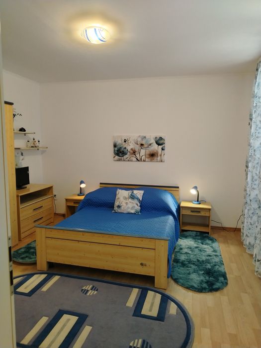 Închiriez etaj vila