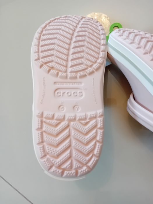 Saboți Crocs noi