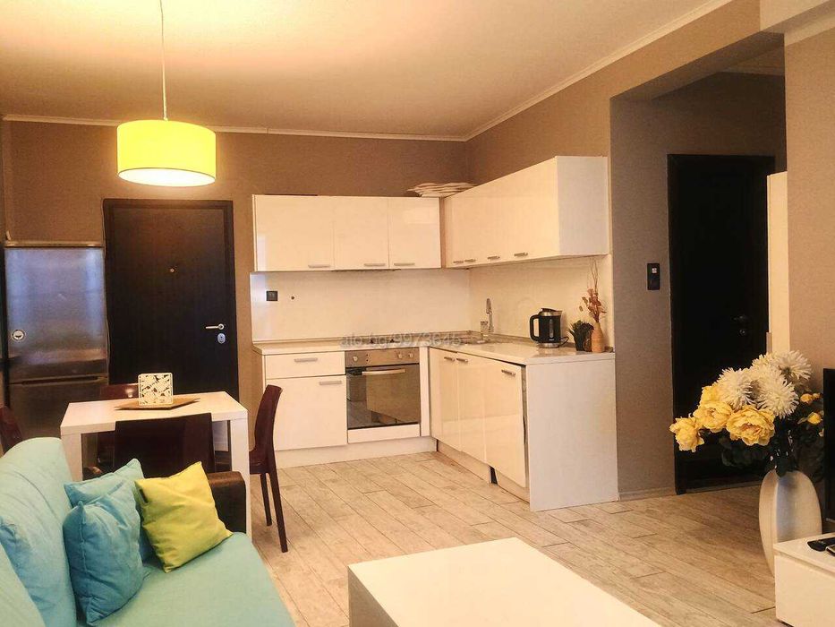 Продава се Двустаен апартамент в к.к. Слънчев бряг - 80 кв.м за 1563 €/кв.м - Снимка #4