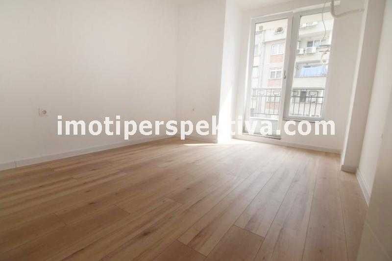 Продава се Тристаен апартамент в Пловдив, Кючук Париж - 86 кв.м за 1008 €/кв.м - Снимка #1