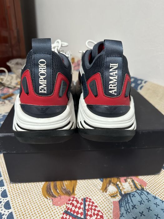 Adidasi armani emporio