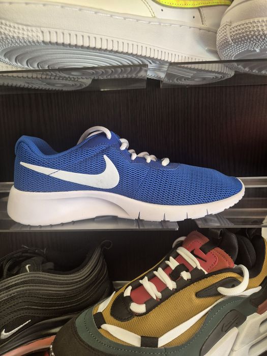 Маратонки nike tanjun