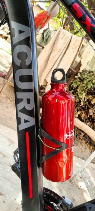 Acura velosiped  original   rama  17 yoki 18  razmer 27.5 koleso